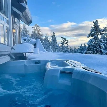 Cozy With Jacuzzi